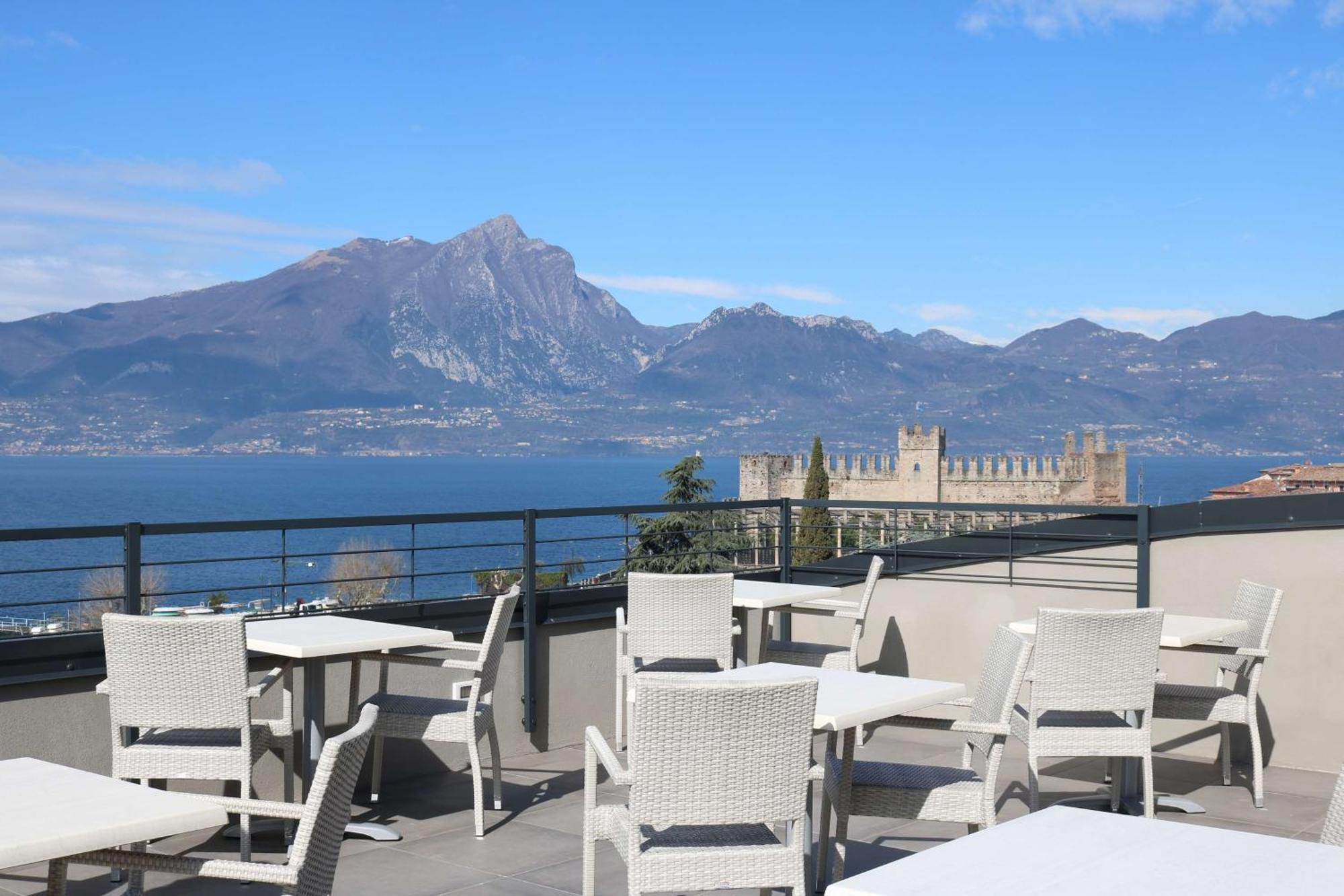 Hotel Ristorante Al Caminetto Worldhotels Crafted Adults Only 托里德尔贝纳科 外观 照片