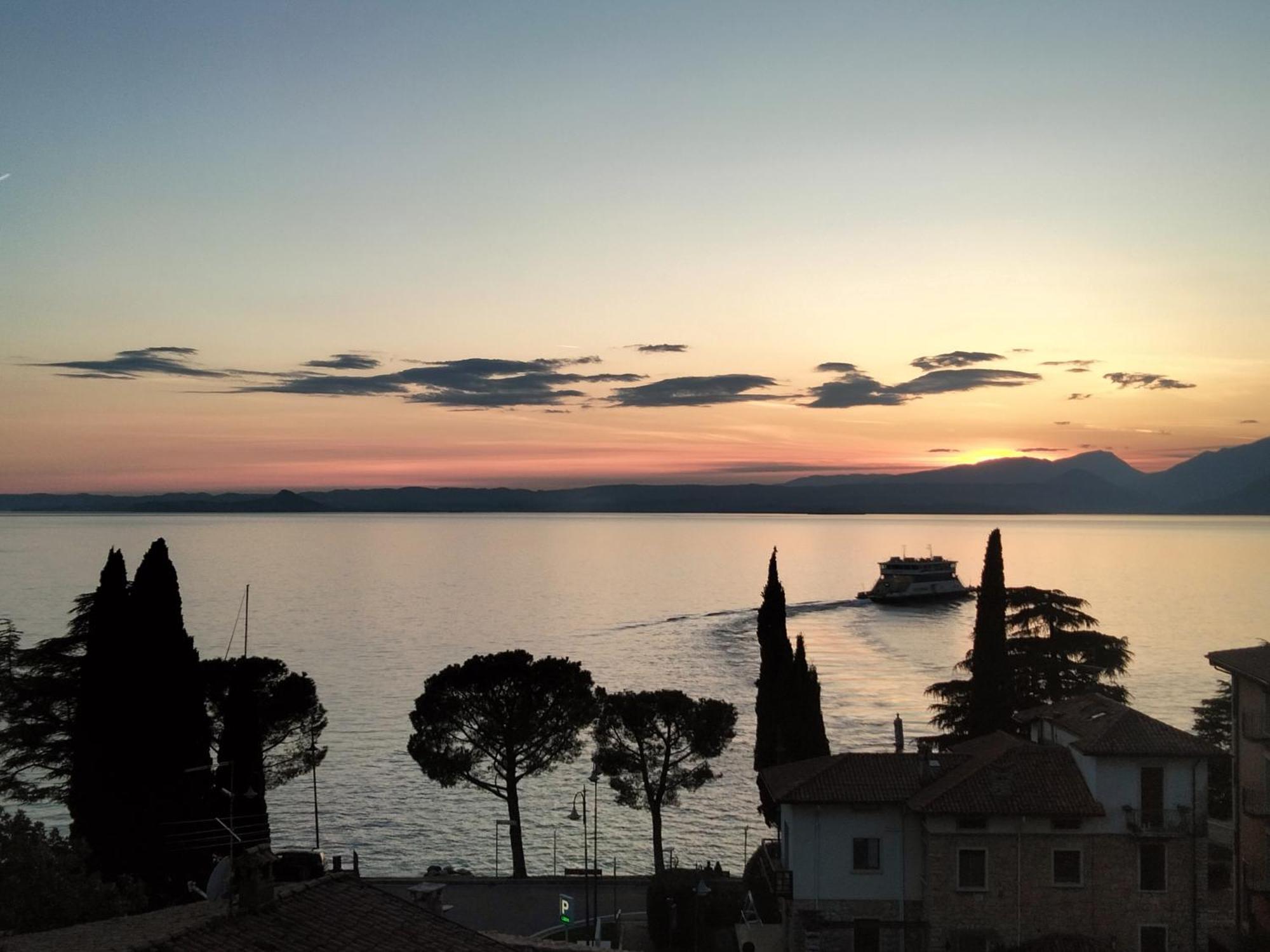 Hotel Ristorante Al Caminetto Worldhotels Crafted Adults Only 托里德尔贝纳科 外观 照片