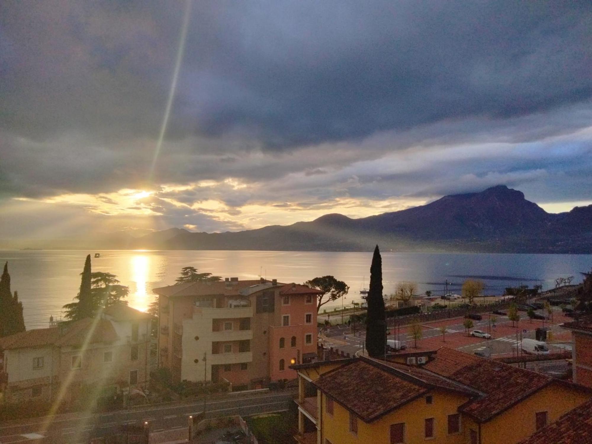Hotel Ristorante Al Caminetto Worldhotels Crafted Adults Only 托里德尔贝纳科 外观 照片