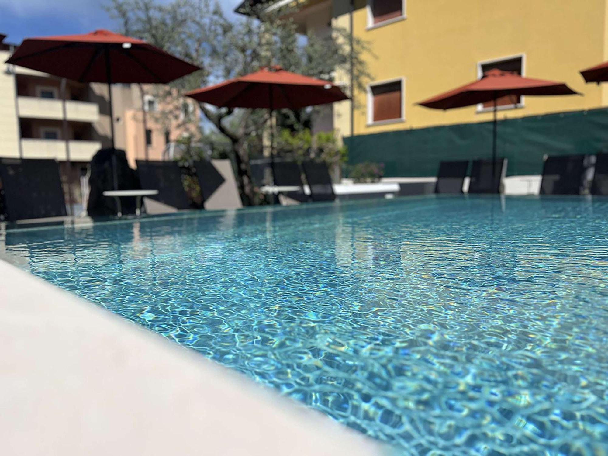 Hotel Ristorante Al Caminetto Worldhotels Crafted Adults Only 托里德尔贝纳科 外观 照片